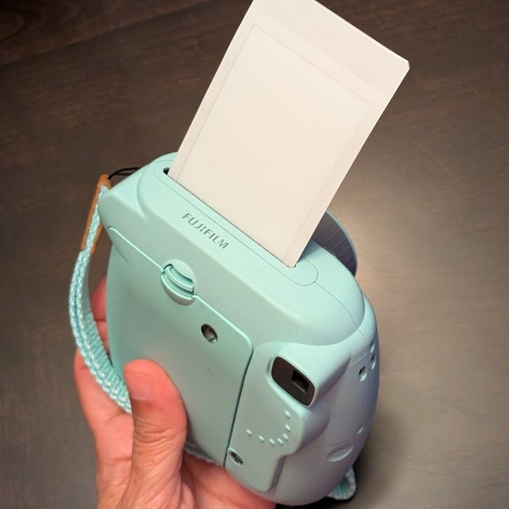O2 FUJIFILM INSTAX Mini 9 Instant Camera - Picture 12 of 13